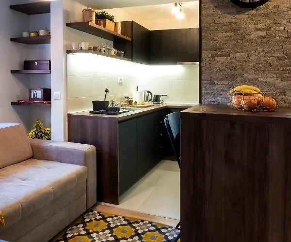 Story,nikole Cupica *