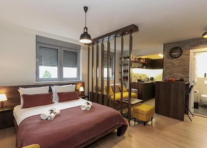 Story,nikole Cupica Apartman *